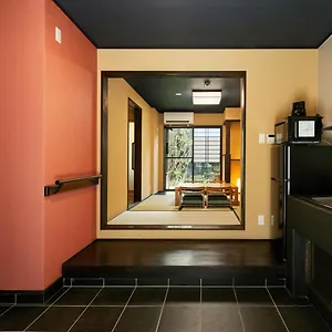 別荘 Tsubomi Luxury 島原別邸 参, 京都市